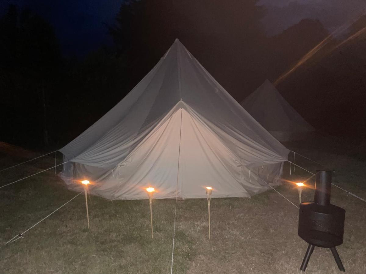 Luxury Glamping At The Riverside Hotel Скегнес Екстериор снимка